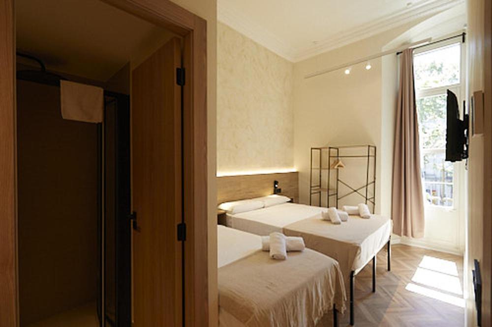Hostal Parisien Barcelona Exterior foto